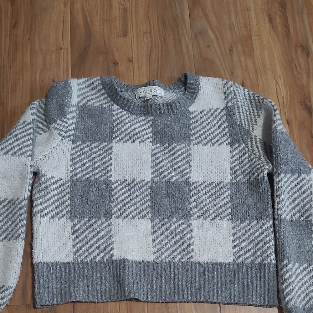 Wild Fable Gray & Cream Checked Crewneck Sweater